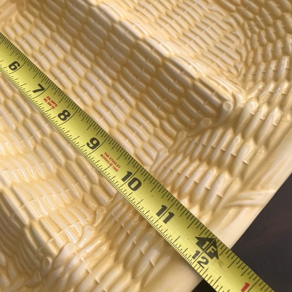 Ceramic serving dishes - Picture 12 of 16